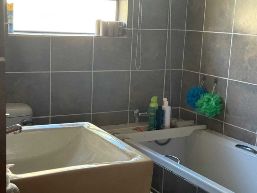 3 Bedroom Property for Sale in Van Wyksdorp Western Cape